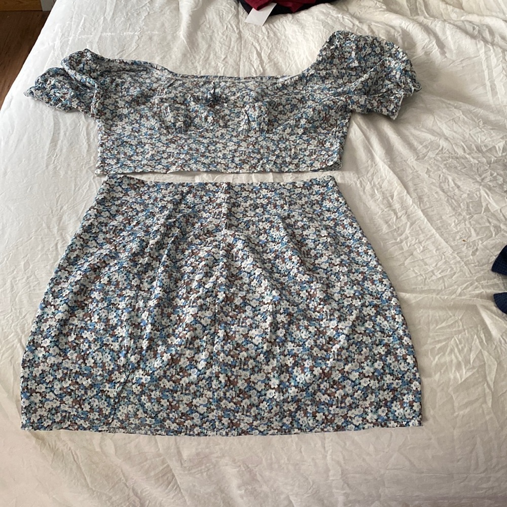 SHEIN size M Never worn 2 piece set